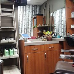 Parlor 19