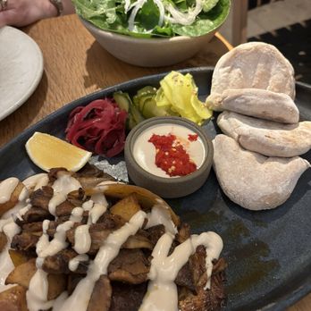 ROVI - Grilled mushrooms with pita - Modern European Near Me - London, XGL ROVI - Grilled mushrooms with pita - Modern European Near Me - London, XGL