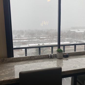 Hilton Fort Collins - Executive Lounge - Hotels Near Me - Fort Collins, Colorado