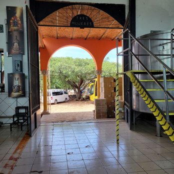Tres Mujeres - Distilleries Near Me - Amatitán, JAL Tres Mujeres - Distilleries Near Me - Amatitán, JAL