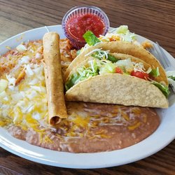 Luz's Place - Combo Plate