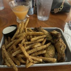 B-52’s American Bar & Grill - Aviation Wings
