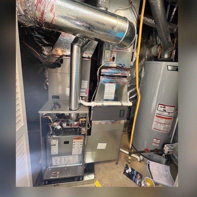 Slide of M&G Air Conditioning