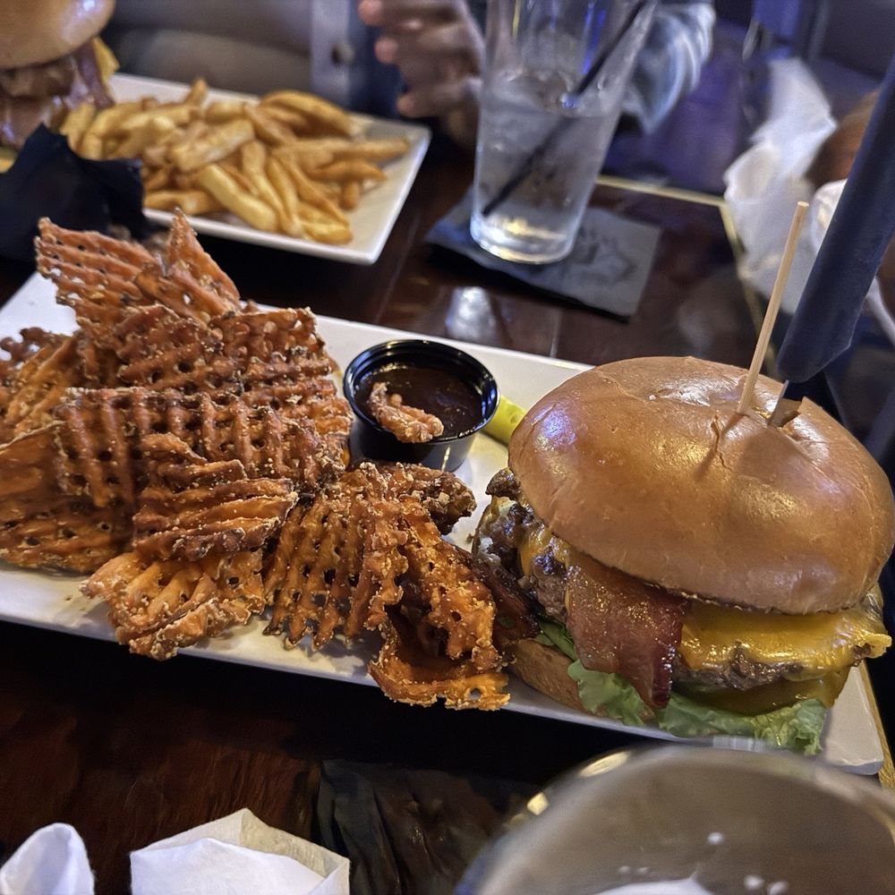 Burger with sweet potato truffle