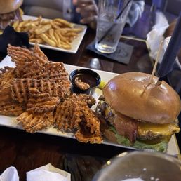Burger with sweet potato truffle Burger with sweet potato truffle