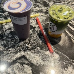 Soyu Coffee Shop - Taro smoothie purple rice & mango matcha latte