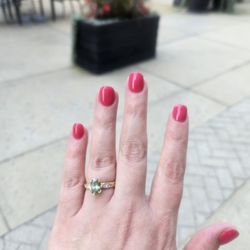 Hollywood Nail Spa