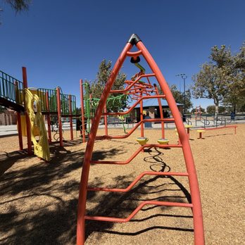 Marie Kerr Park - Climbing structure - Parks Near Me - Palmdale, California