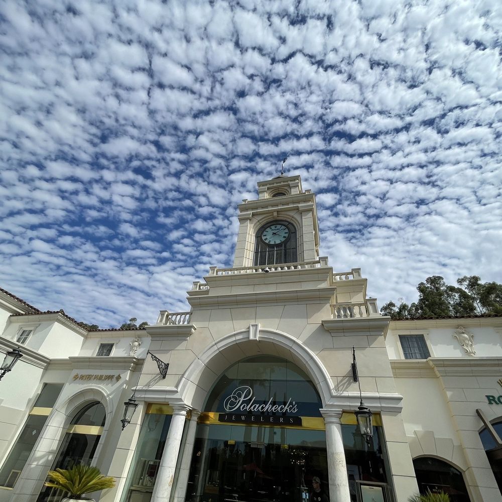 The Commons At Calabasas - Shopping Centers Near Me - Calabasas, California