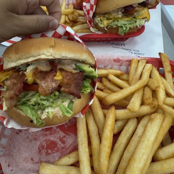 Fantastic Burgers - Avacado bacon cheeseburger - American Near Me - Long Beach, California Fantastic Burgers - Avacado bacon cheeseburger - American Near Me - Long Beach, California