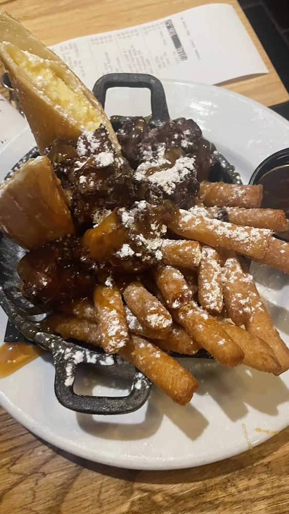 Social spots from Saloon 151