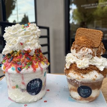 Snowy Village - Small vs medium - Desserts Near Me - Portland, Oregon Snowy Village - Small vs medium - Desserts Near Me - Portland, Oregon