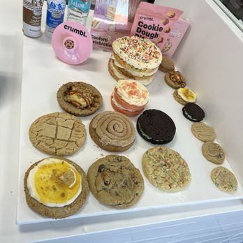 Crumbl - Sand Lake - Bakeries Near Me - Orlando, Florida