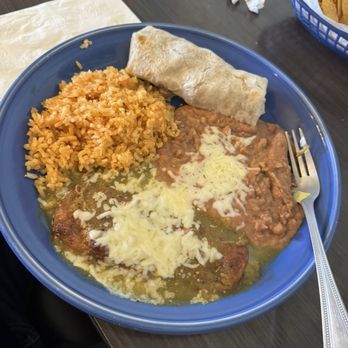 La Morenita - Chile Relleno & Chile Verde burrito - Mexican Near Me - Livingston, California La Morenita - Chile Relleno & Chile Verde burrito - Mexican Near Me - Livingston, California