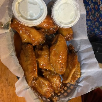 Tabby's Bar and Grill - Buffalo wings - Sports Bars Near Me - Lake Placid, Florida Tabby's Bar and Grill - Buffalo wings - Sports Bars Near Me - Lake Placid, Florida