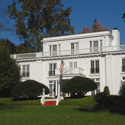 Soundview Manor