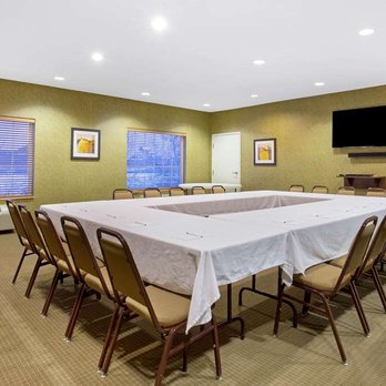 La Quinta by Wyndham Dickinson - Meeting Room - Hotels Near Me - Dickinson, North Dakota La Quinta by Wyndham Dickinson - Meeting Room - Hotels Near Me - Dickinson, North Dakota