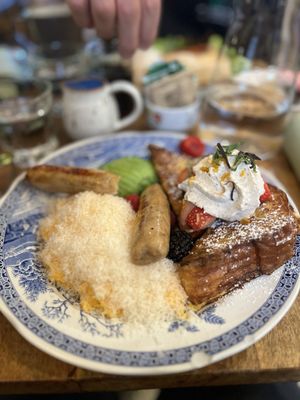 Loupiotte Kitchen by null