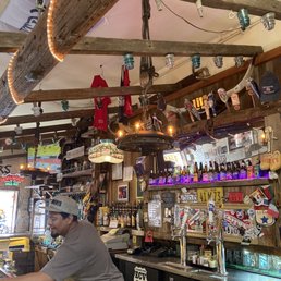 Bar back Bar back