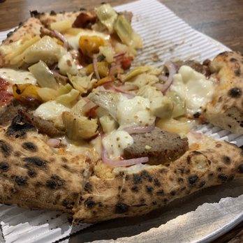 Sparky's Landing - Yummy Pizza - Steakhouses Near Me - Mount Shasta, California
