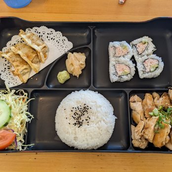 Midori 5 - Bento Box (Teriyaki Chicken, CA Rolls, Gyoza) - Japanese Near Me - La Mirada, California Midori 5 - Bento Box (Teriyaki Chicken, CA Rolls, Gyoza) - Japanese Near Me - La Mirada, California