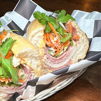 Hên Vietnamese Restaurant - Traditional Banh mi - Sandwiches Near Me - Cherry Hill Township, New Jersey Hên Vietnamese Restaurant - Traditional Banh mi - Sandwiches Near Me - Cherry Hill Township, New Jersey