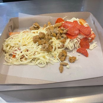 Beto's Pizza - Plain, Sausage,  Pepperoni Cuts - Pizza Near Me - Pittsburgh, Pennsylvania