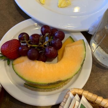 Bob Evans - Fresh Fruit - American Near Me - Lake City, Florida