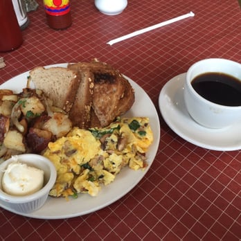 Sweet Maple Cafe - Carmen G Scramble - American Near Me - Chicago, Illinois Sweet Maple Cafe - Carmen G Scramble - American Near Me - Chicago, Illinois