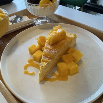 Mango Mango Dessert - Desserts Near Me - Chicago, Illinois