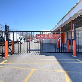 Public Storage - Self Storage Near Me - Mount Prospect, Illinois