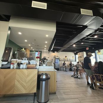 Cafe Mollie - Inside - Coffee & Tea Near Me - Phoenix, Arizona