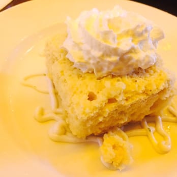 Maya Del Sol - Tres leches - Latin American Near Me - Oak Park, Illinois