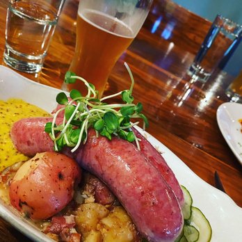 Otto's - Wurst Platte (bierwurst | kartoffelsalat | caraway sauerkraut | senfgurken | mustard) - German Near Me - Fredericksburg, Texas