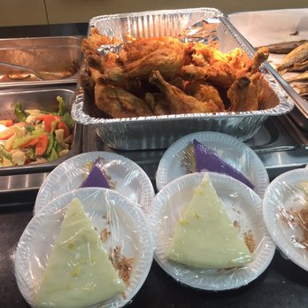 Manila Mart - a variety of food items on a buffet table - Grocery Near Me - Ottawa, Ontario Manila Mart - a variety of food items on a buffet table - Grocery Near Me - Ottawa, Ontario