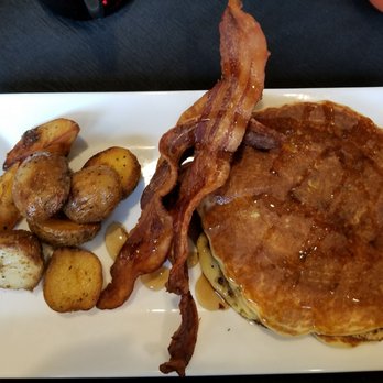 The Table - Brunch - New American Near Me - Montgomery, New York