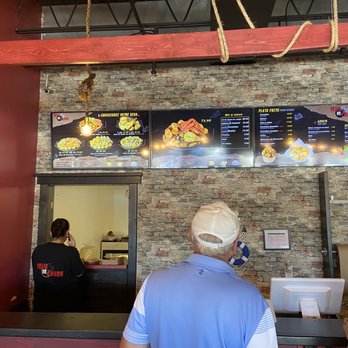 Seau de Crabe - Seafood Near Me - Laval, Quebec