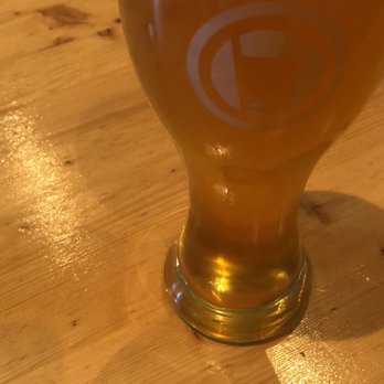 Smartmouth Brewing Company - Sommer Fling Hef - Breweries Near Me - Norfolk, Virginia