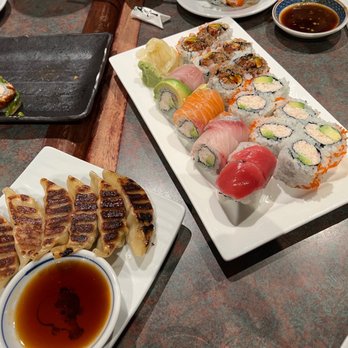 Kirala - Gyoza , Rainbow Roll, California Roll, Rock n Roll Roll - Sushi Bars Near Me - Berkeley, California Kirala - Gyoza , Rainbow Roll, California Roll, Rock n Roll Roll - Sushi Bars Near Me - Berkeley, California