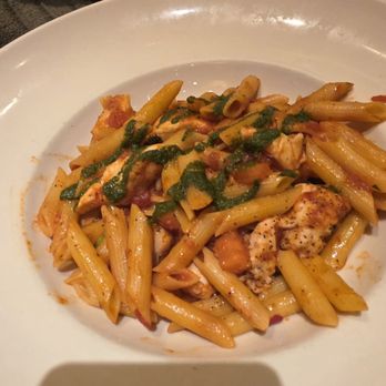 The Cheesecake Factory - Tomato Basil Pasta with Chicken - New American Near Me - Tampa, Florida