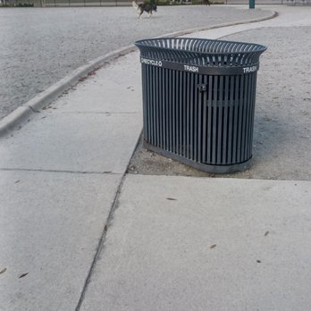 Wilson Dog Park - Very nice recyclable separates trash can - Dog Parks Near Me - Wilson, North Carolina