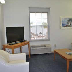 Gonzalez Hall Guest Rooms