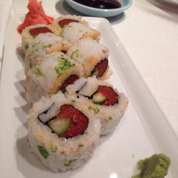 Teppan Edo - Spicy roll was a wonderful start to our dinner - Japanese Near Me - Lake Buena Vista, Florida
