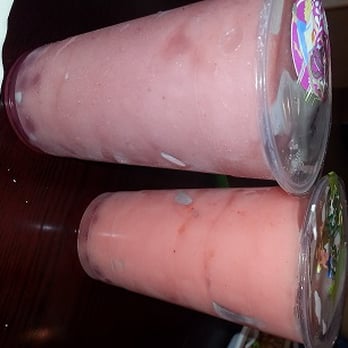 West Coast Grille - Blueberry strawberry bubble smoothie - Asian Fusion Near Me - Fort Wayne, Indiana West Coast Grille - Blueberry strawberry bubble smoothie - Asian Fusion Near Me - Fort Wayne, Indiana