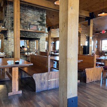 Flapjacks Pancake Cabin - Nice atmosphere - Breakfast & Brunch Near Me - Sevierville, Tennessee