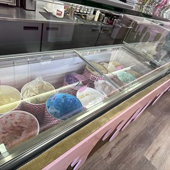 Sweet Escape - Ice cream options (so many) - Ice Cream & Frozen Yogurt Near Me - Orange, California