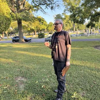 Norfolk Cemetery Tours - Walking Tours Near Me - Norfolk, Virginia