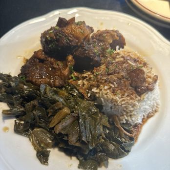 Aunties House Kitchen and Bar - Oxtail plate. So good! - Cocktail Bars Near Me - Smyrna, Georgia Aunties House Kitchen and Bar - Oxtail plate. So good! - Cocktail Bars Near Me - Smyrna, Georgia