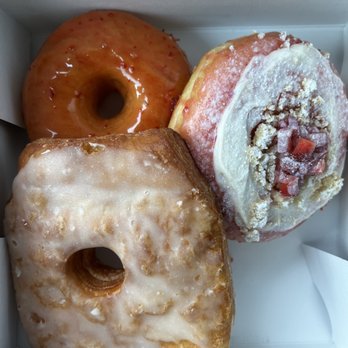 Shaka Donuts - Cronut, strawberry glaze and strawberry shortcake - Donuts Near Me - Orlando, Florida Shaka Donuts - Cronut, strawberry glaze and strawberry shortcake - Donuts Near Me - Orlando, Florida