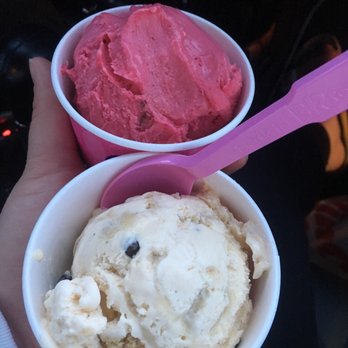 Baskin-Robbins - two bowls of ice cream - Ice Cream & Frozen Yogurt Near Me - Layton, Utah